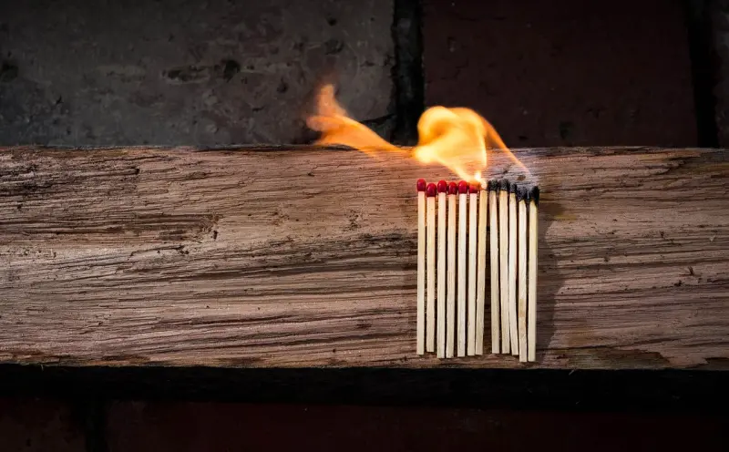 阿赞古法情降：神秘情感操控术的起源与影响