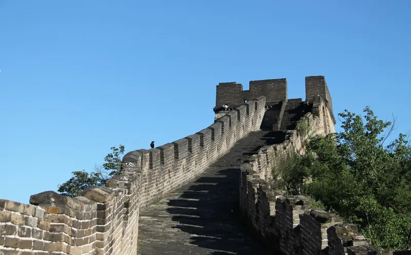 阿赞慕山巫精情降有用吗？揭秘神秘巫术的真相与风险
