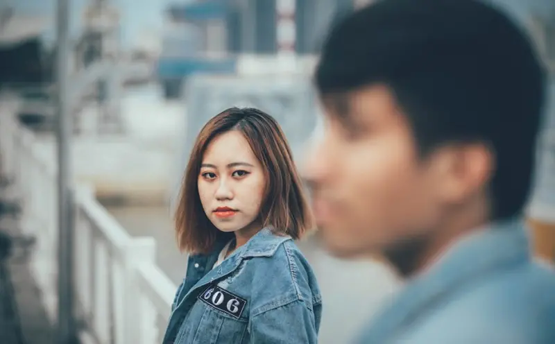 情降和迷合：情感修复与吸引力的神秘实践