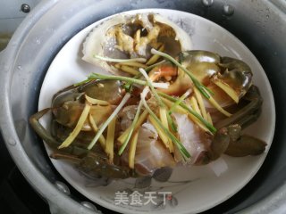 葱姜蒸青蟹的做法步骤：5