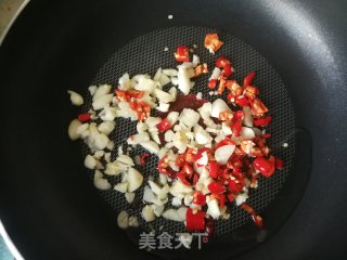 螺丝椒炒扇贝肉的做法步骤：7