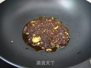 香辣豆瓣炒花甲的做法步骤：5
