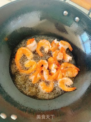 茄汁开背虾的做法步骤：2