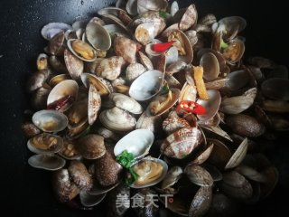 酱炒花蛤的做法步骤：16