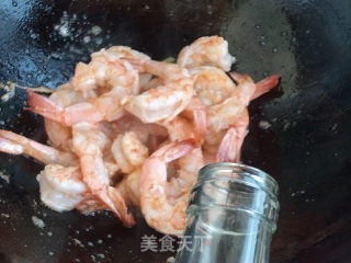 大虾烧韭菜的做法步骤：9