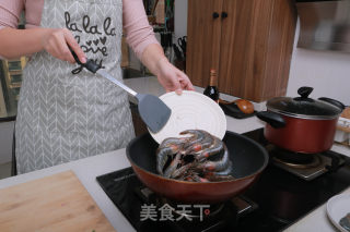 糖醋虾——为家人烹饪一顿美味营养餐的做法步骤：4