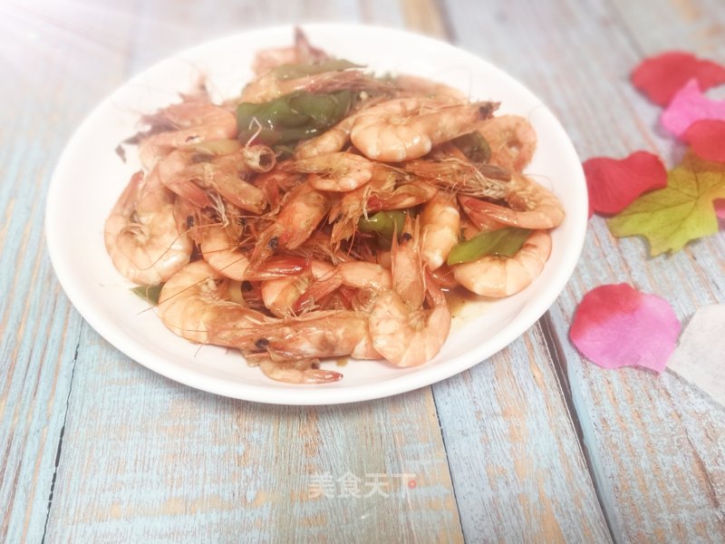 青椒煸炒基围虾的做法