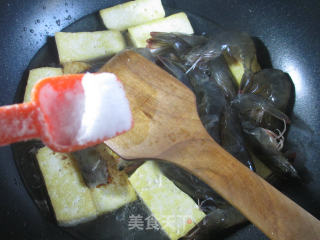 老豆腐烧鲜虾的做法步骤：8