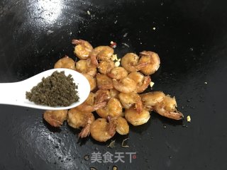 椒盐虾的做法步骤：8