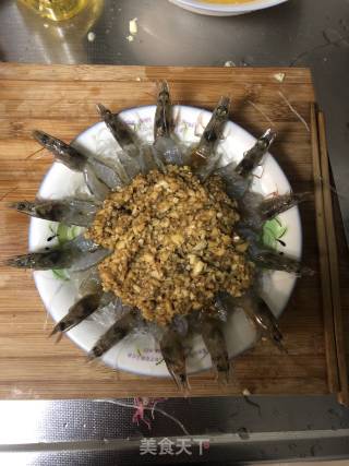 蒜蓉粉丝蒸虾的做法步骤：10
