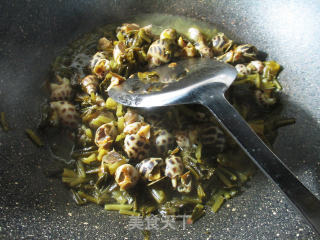 咸菜煮花螺的做法步骤：9