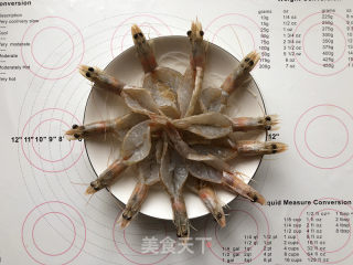 蒜蓉蒸虾的做法步骤：4