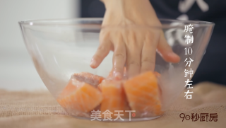 三文鱼还在生吃吗？90秒厨房教你做美味的焦糖三文鱼!的做法步骤：5