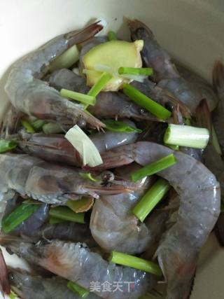 蚝油焖虾的做法步骤：4