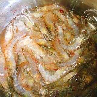 盐水虾的做法步骤：1