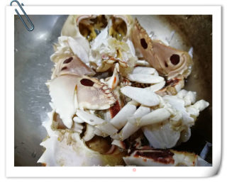 馒头蟹煲冬瓜排骨汤的做法步骤：4