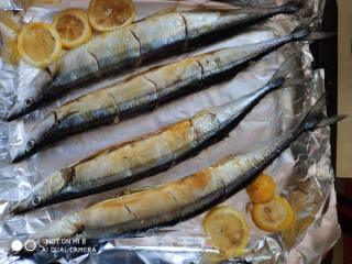 香烤秋刀鱼的做法步骤：7