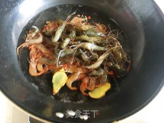 盐水煮江虾的做法步骤：4