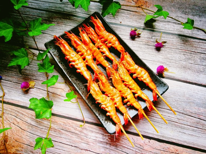 鲜虾:孜然烤虾串的做法