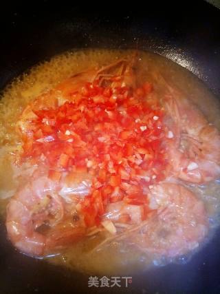 红椒蒜蓉阿根廷龙虾的做法步骤：4