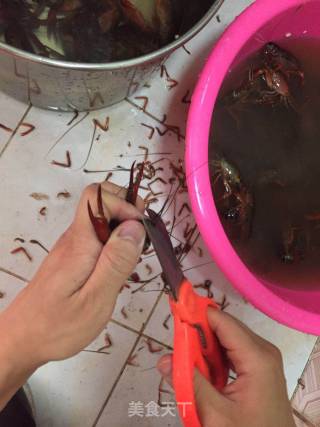 家常油焖大虾，夏天的最爱！的做法步骤：3
