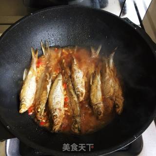 红烧小白鱼的做法步骤：10