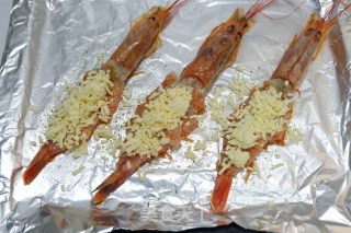 芝士焗阿根廷红虾的做法步骤：6