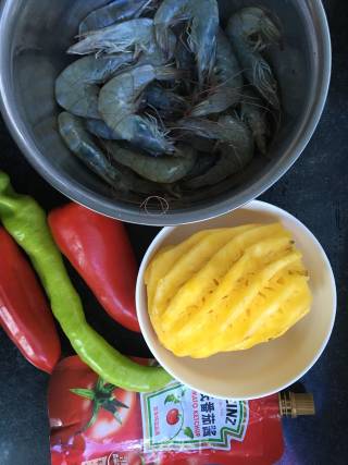 菠萝咕噜虾的做法步骤：1