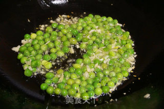 花甲豌豆粒的做法步骤：8