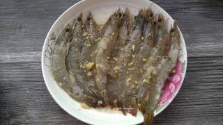 腐竹蒸虾的做法步骤：2