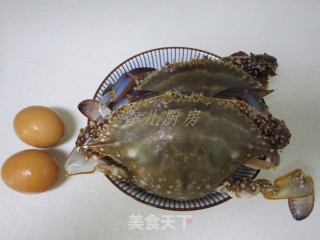 梭子蟹炖蛋的做法步骤：1