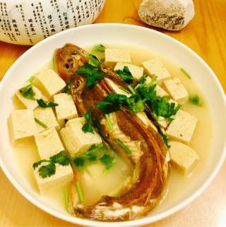 红头鱼炖豆腐的做法步骤：9