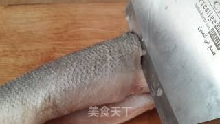 萝卜干蒸鱼的做法步骤：2