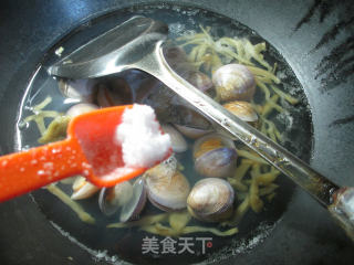 榨菜圆蛤汤的做法步骤：5