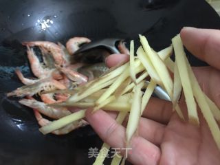 椒盐鲜露虾的做法步骤：6