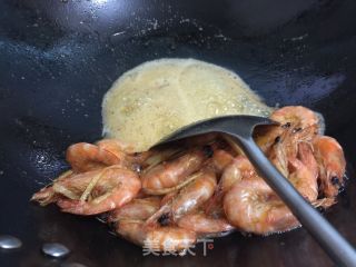 椒盐鲜露虾的做法步骤：8