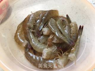 爆炒海虾的做法步骤：1