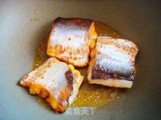 香煎巴沙鱼块的做法步骤：5