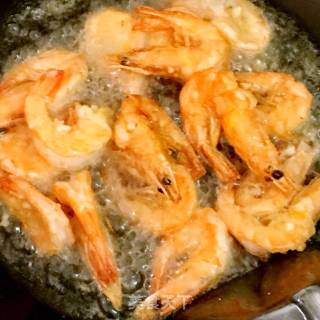 香酥黄金虾的做法步骤：5