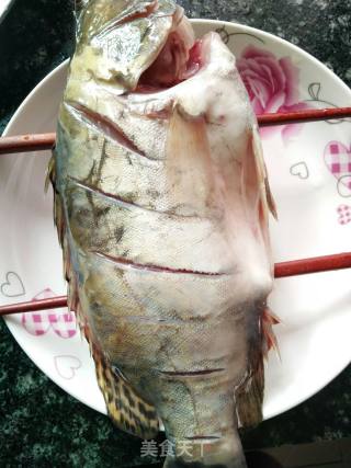 清蒸桂鱼的做法步骤：2