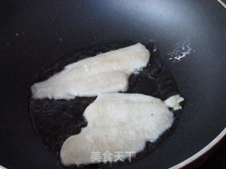 香煎鲽鱼片的做法步骤：5