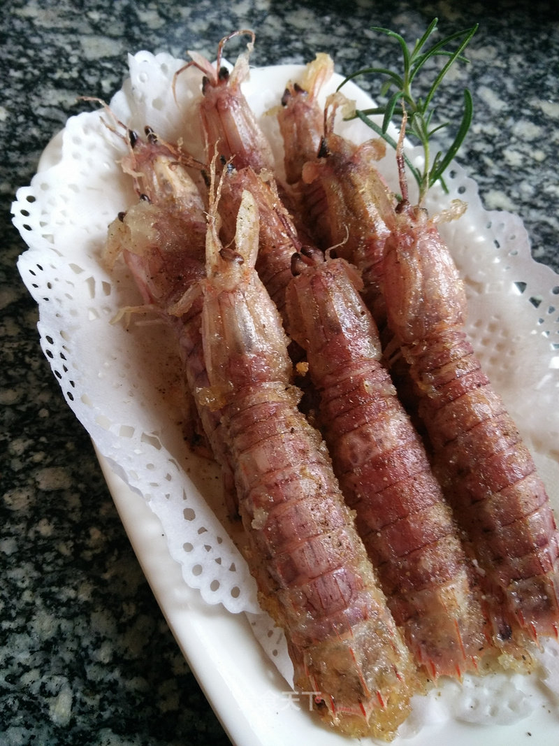 小策海鲜之：椒盐皮皮虾的做法