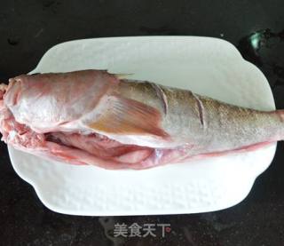 红烧大头海鱼的做法步骤：2