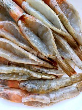 金银蒜粉丝蒸虾的做法步骤：7