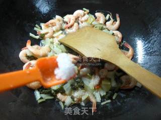 腌白菜炒海虾的做法步骤：6