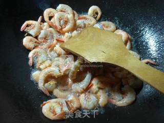 尖椒炒海虾的做法步骤：3