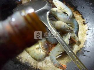 梅干菜茭白炒大头虾的做法步骤：4