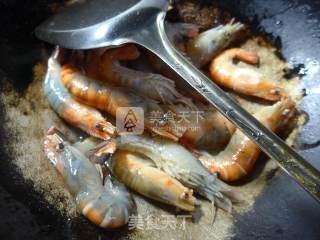 梅干菜茭白炒大头虾的做法步骤：5