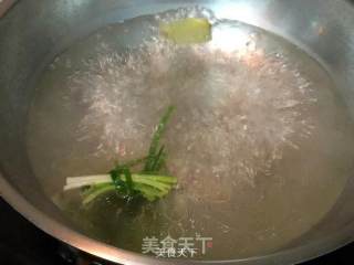 无法拒绝的鲜美原味海鲜--冰镇花螺配日本酱油芥末的做法步骤：2