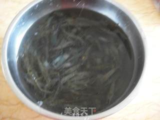 上海油爆虾的做法步骤：1